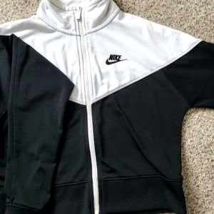 Womens Nike sweatsuit